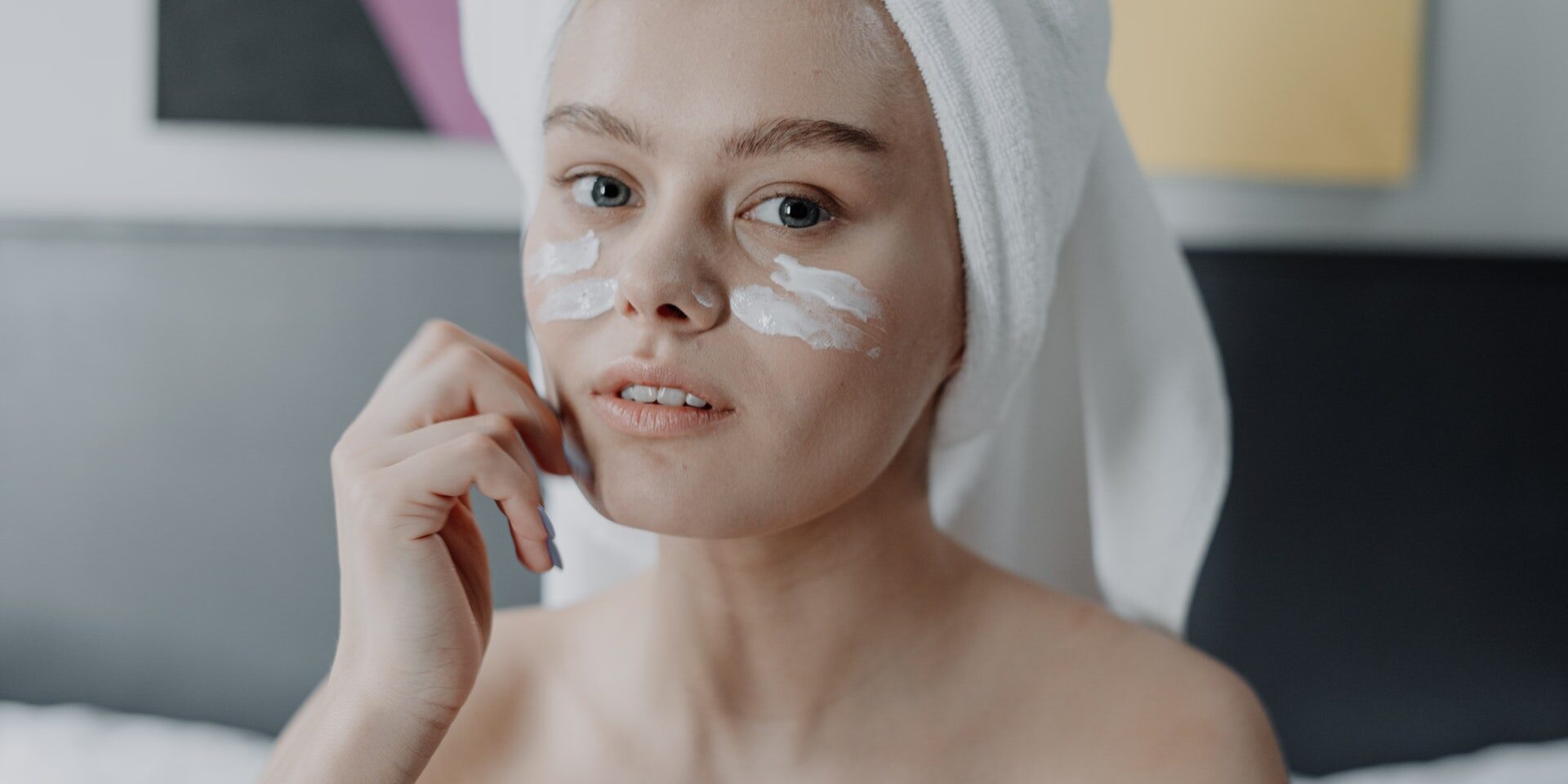 pexels-cottonbro-4153630 Ellementti Dermocosméticos lança protocolo para área dos olhos - capa