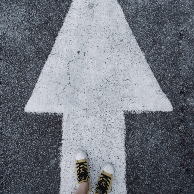 Pés para fora pode ser sinal de artrose Pés para fora pode ser sinal de artrose