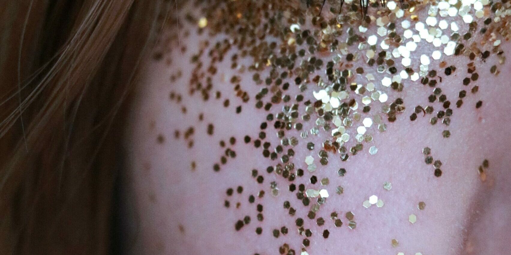 pexels-allen-792607-2250619 Carnaval: dicas para garantir a beleza no pré e pós-folia