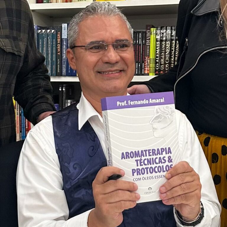 Aromaterapia: Fernando Amaral lança novo livro